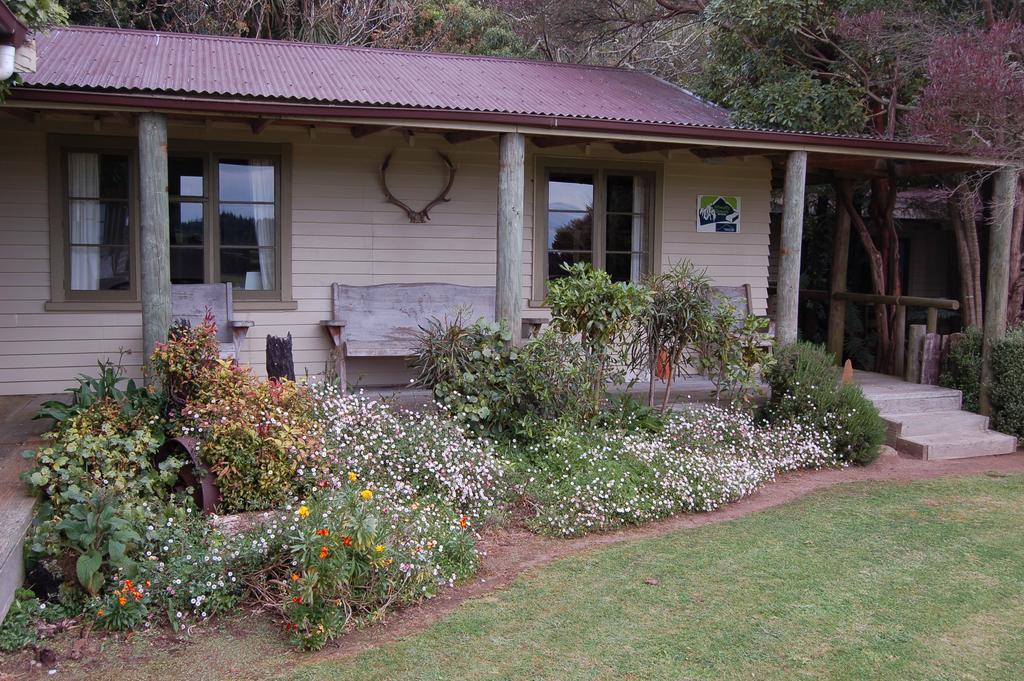 Wheatly Downs Farmstay And Backpackers Hawera Esterno foto